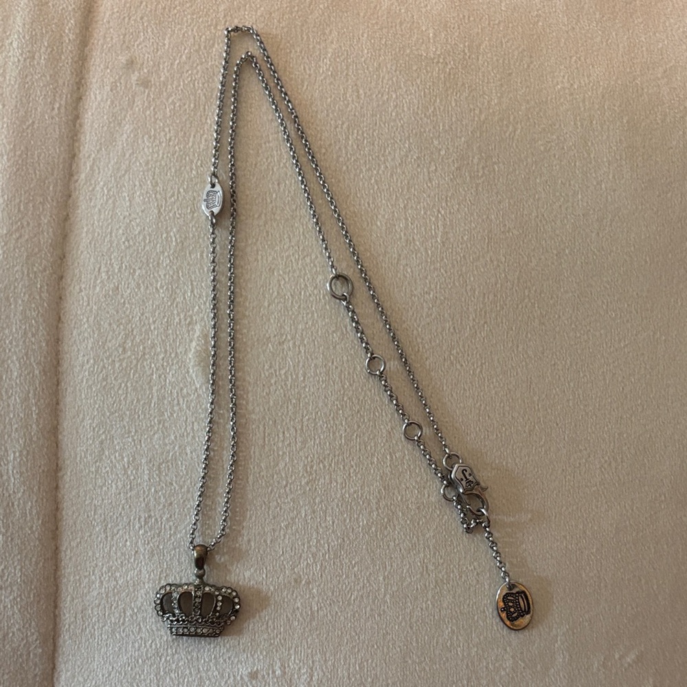 Vintage Juicy Couture Silver Crown Pendant Necklace